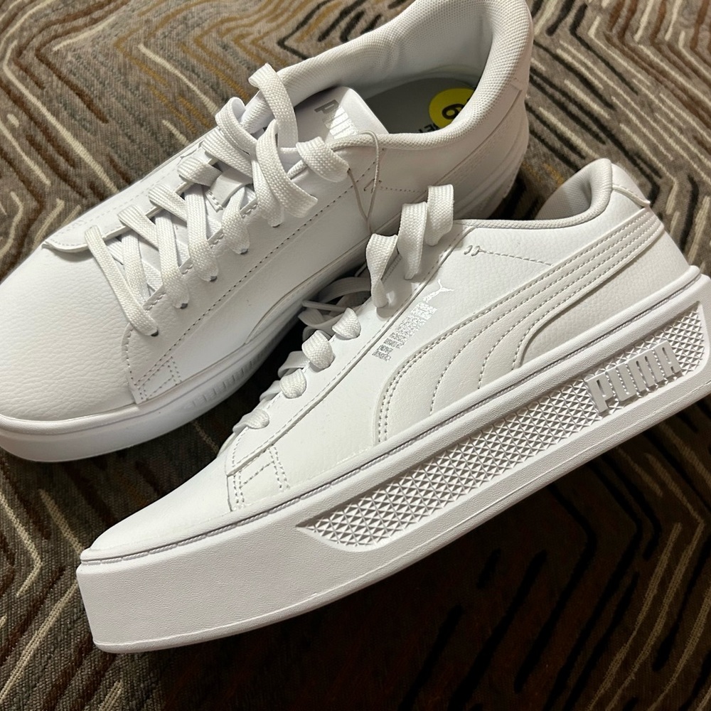 Size 9 puma